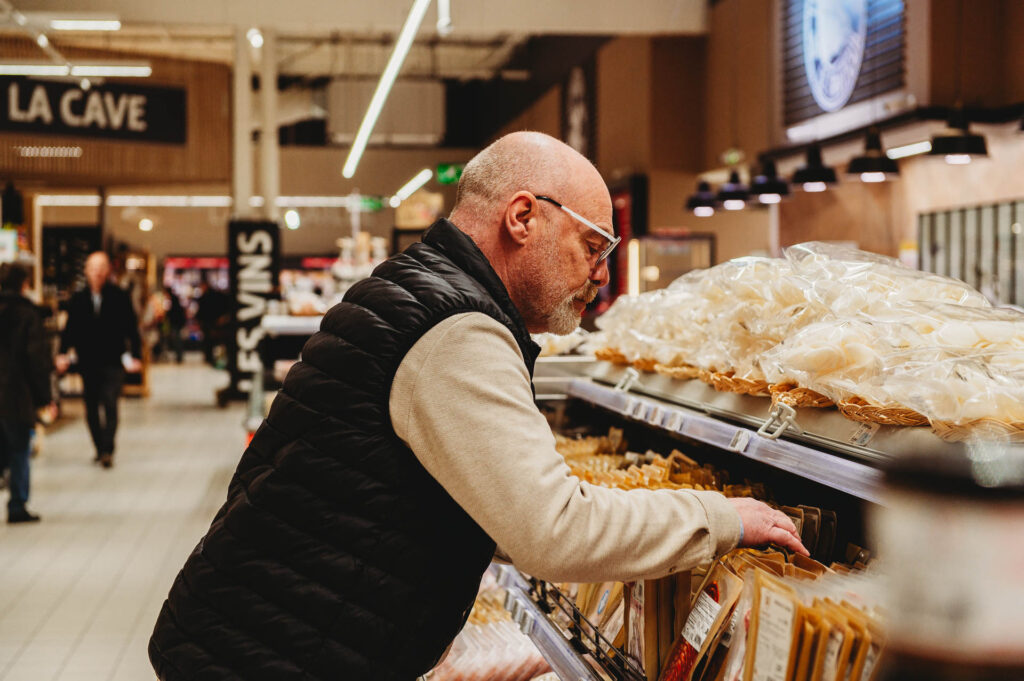 Louis-Marie Vallée associé du groupement Coopérative U au Super U de Vihiers, est arrivé dans l’entreprise familiale en 1988 | La Voix Lyssoise - KÉVIN NICOULEAUD.