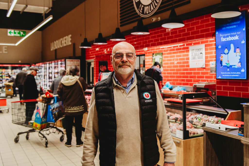 Louis-Marie Vallée reprend officiellement l’entreprise en 1997, poursuivant son développement tout en s’inscrivant dans le modèle coopératif de Système U | La Voix Lyssoise - KÉVIN NICOULEAUD.