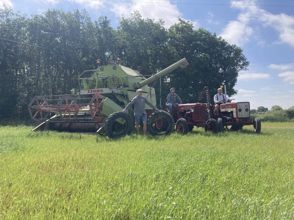 Les Vieux Tracteurs du Lys organiseront une journée d’animations et de défilés le 7 juin à Montilliers. | Les Vieux Tracteurs du Lys